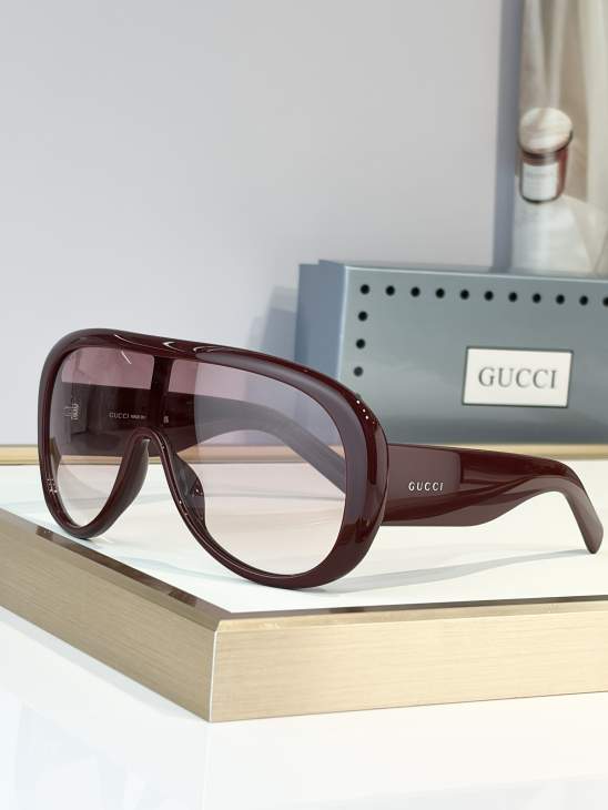 Picture of Gucci Sunglasses _SKUfw79722009fw